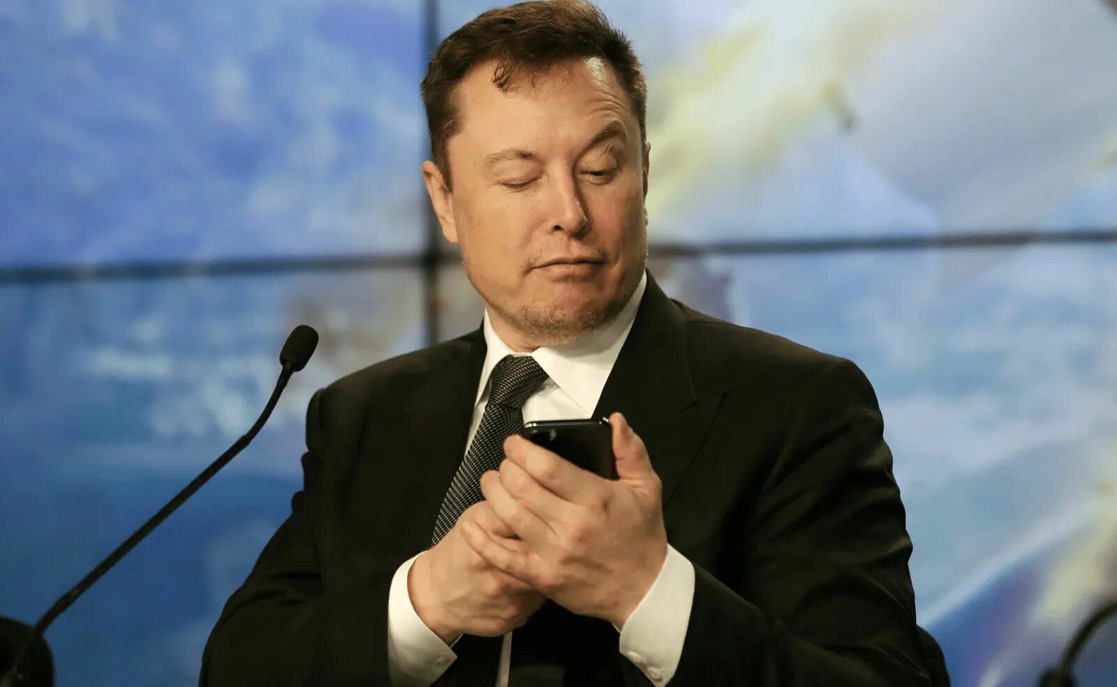 Маска купил твиттер. Elon Musk. Илон Маск миллиардер. Илон Маск 2022. Илон Маск 2020.