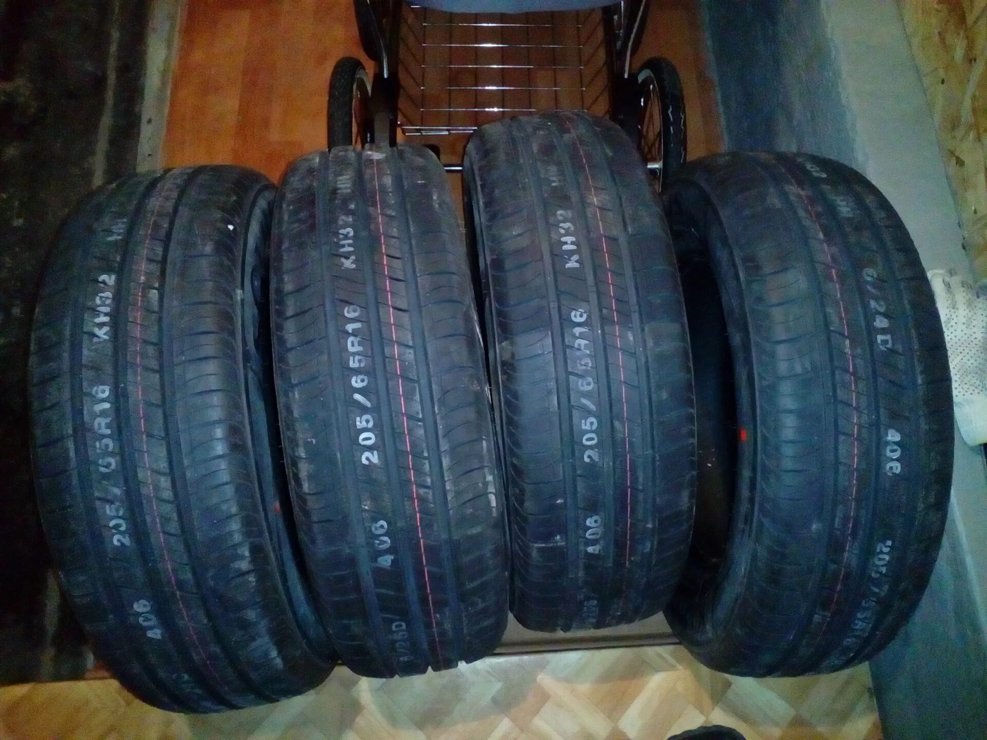 Kumho Solus sa01 205/65 r16 95h. Kumho Solus 205/65 r16. Кумхо Солус sa01 205/65/16. Кумхо Солус 01 r16.