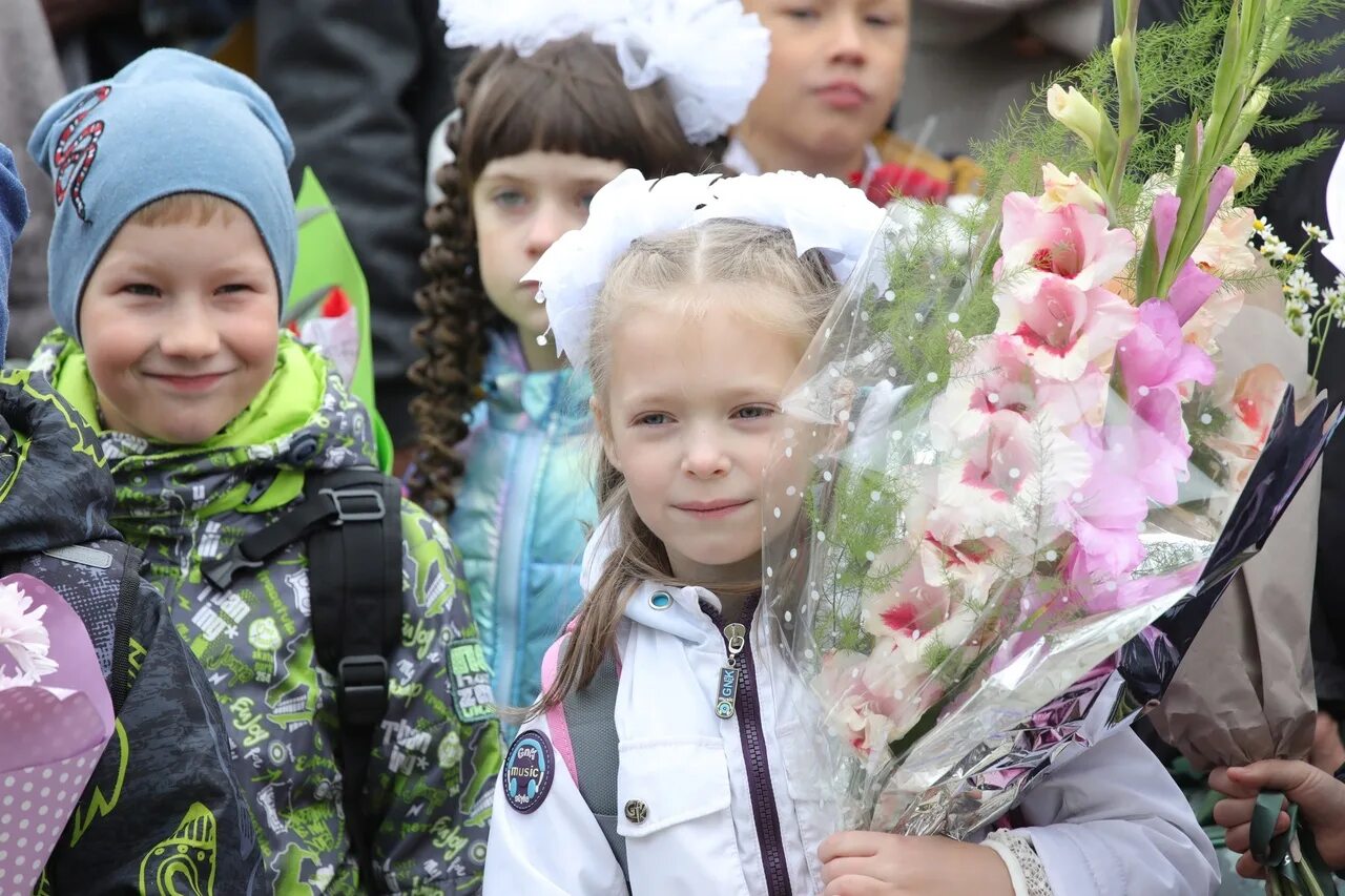 1 Сентября 2004 года 25 школа Северодвинск. 10 В класс Северодвинск школа 22. 10 школа северодвинск