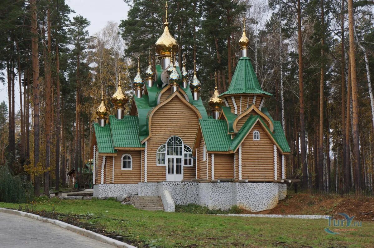 Сайт монастыря яма. Монастырь Ганина яма. Ганина яма ЕКБ. Ганина яма Екатеринбург Велес. Храмы Ганиной ямы.