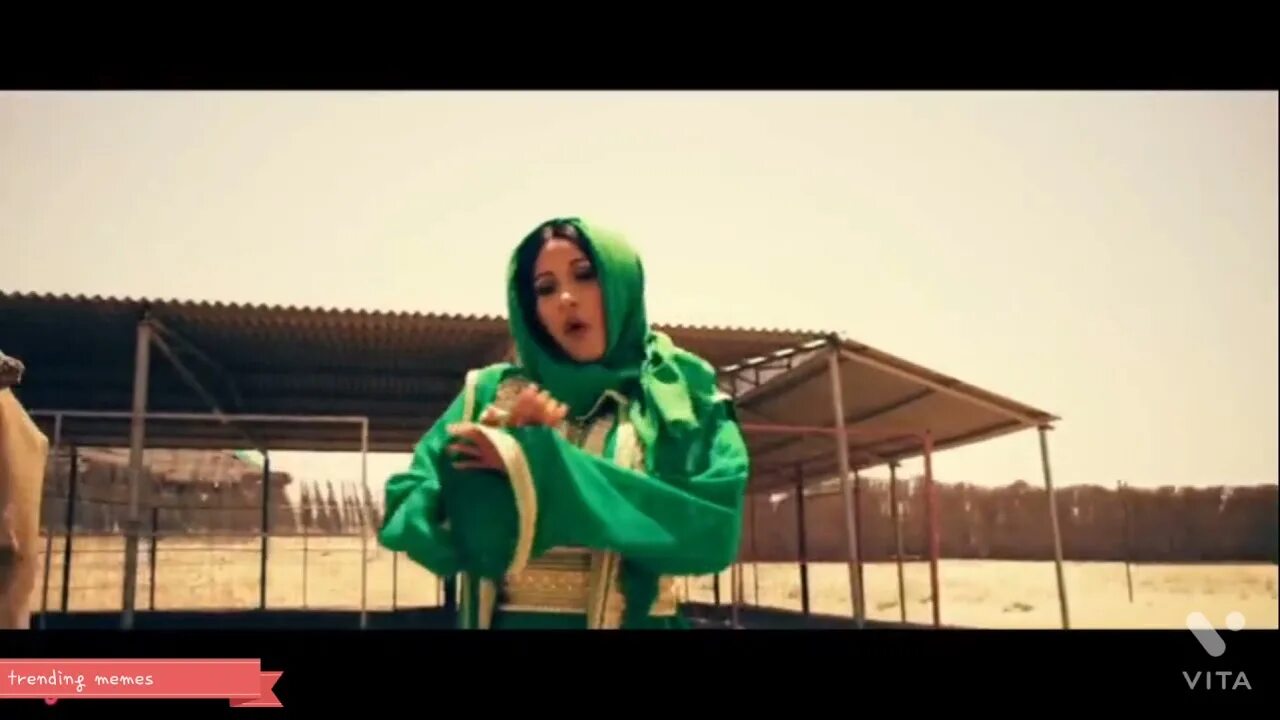 Cardi bi Bodak Yellow. Зеленый в клипах. Bodak. Cardi b Bodak Yellow Photoshoot. Клип green