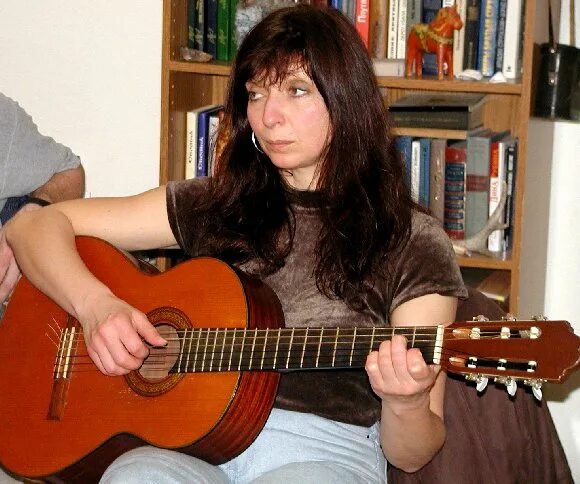 Песни ветрова. Песни ветрова. Песни ветрова. Хомченко певица бард. Скорпионс ветер перемен.