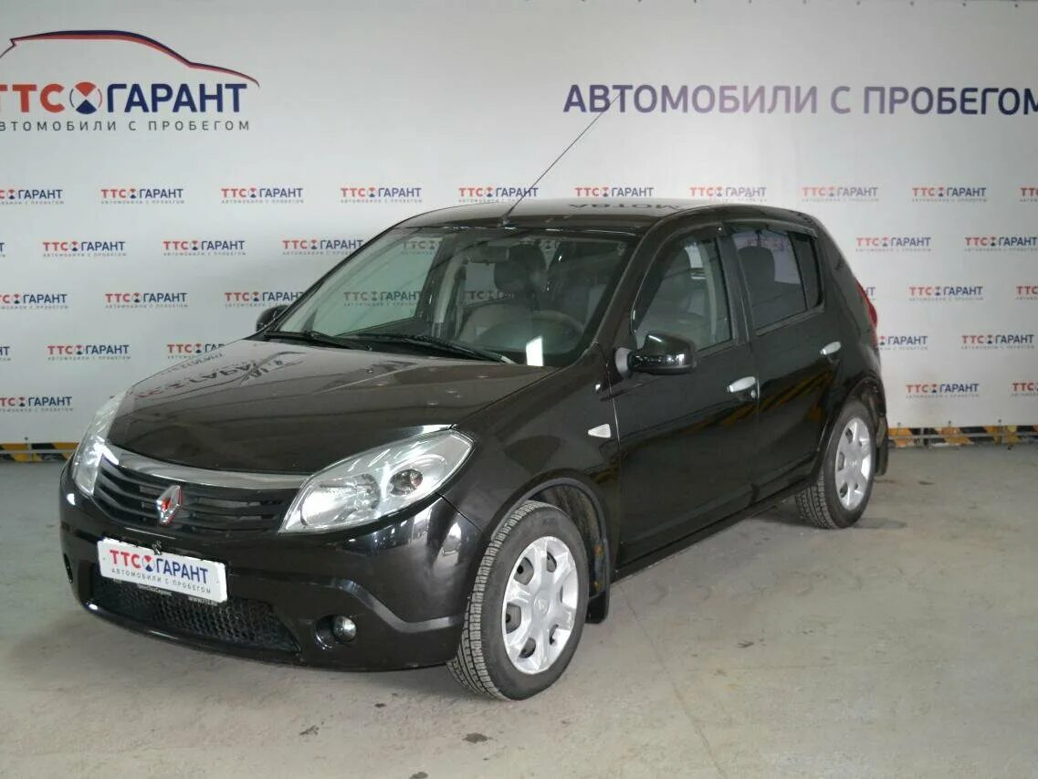 Купить авто в великом новгороде с пробегом. Renault Sandero Stepway 2011 года. Рено Сандеро хэтчбек черный механика. Рено Сандеро степвей с пробегом. Рено Сандеро 2011 года выпуска.