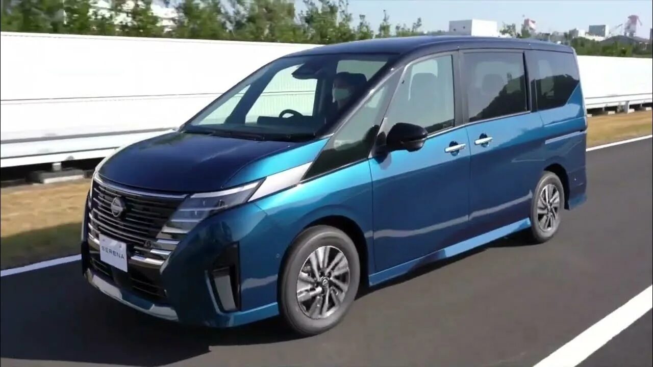 Nissan Serena 2023. Nissan Serena e-Power 2023. Nissan Serena e-Power 2020. Ниссан Серена 2023 года выпуска.