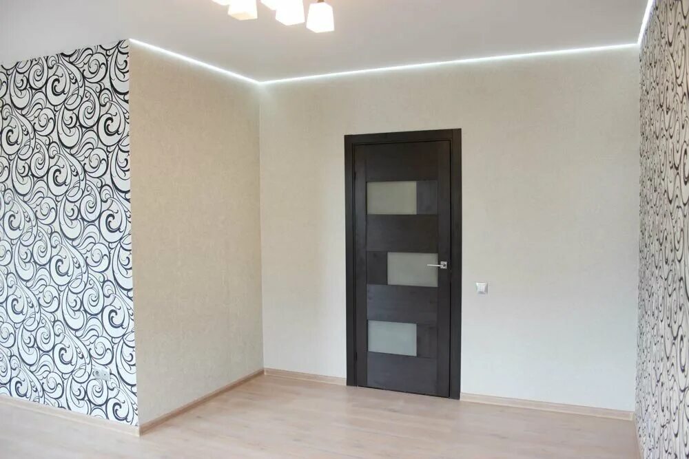 отделка квартир. ремонт самостоятельно квартиры. отделка квартир фото. простой ремонт в квартире. комната без мебели.