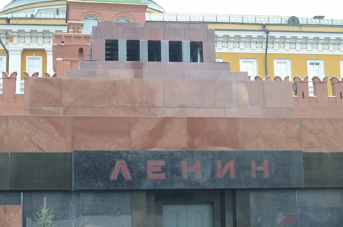 Мавзолей Брежнева Новогиреево. Мавзолей Ленина в Москве. Экскурсии в мавзолей Ленина 2023. Вынос ленина из мавзолея 2024