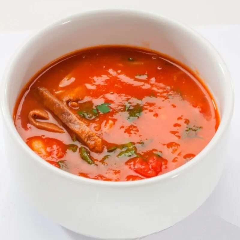 Your soup. Томатный бульон. Томатный суп с болгарским перцем. Бульон с томатами. Суп из телятины.