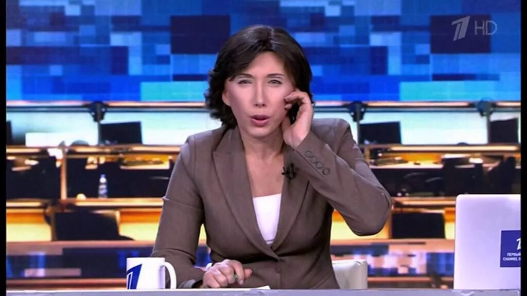 Почему уходит из программы ирада зейналова. Ирада зейналова 2025. ирада зейналова первый канал. ирада зейналова 1 канал 2010.