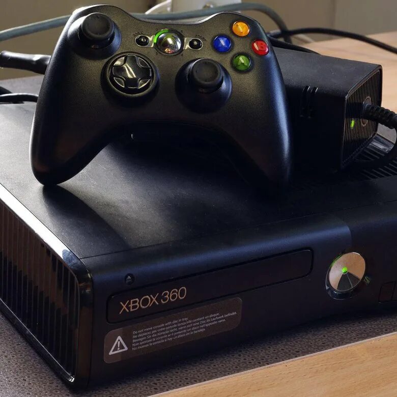 Xbox 360 Slim. Xbox 360 Slim 500gb. Xbox 360 s. Игровая приставка Xbox 360 s. Приставка хбокс 360