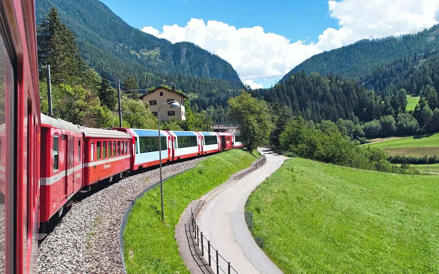 Гласиер экспресс Швейцария. Альпийский экспресс Швейцария. Bernina Scenic Train. Поезд Бернина экспресс. Travel поезд