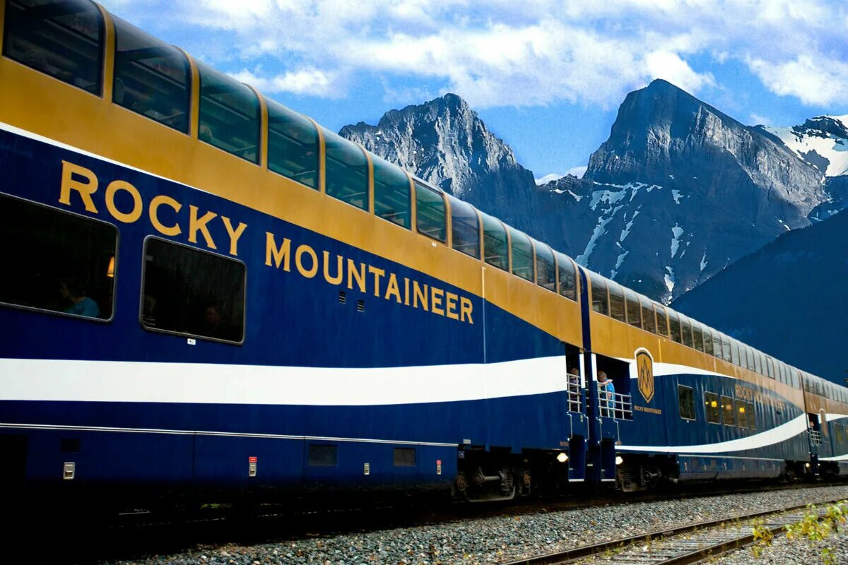 Rocky Mountaineer поезд. Rocky Mountaineer (Канада). Rocky Mountaineer via Rail. Железнодорожный круиз Rocky Mountaineer. Пребывающий поезд