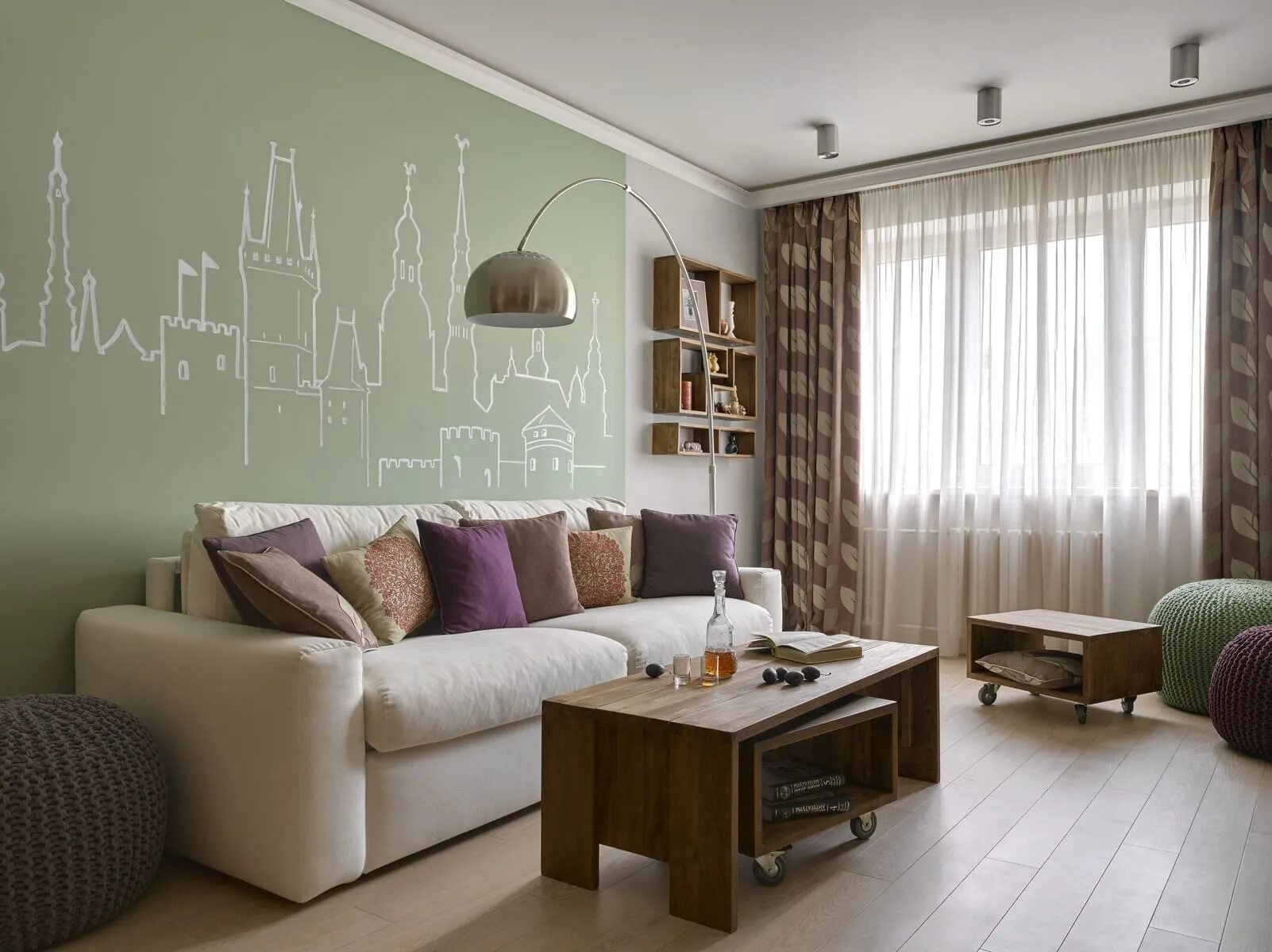 Стена с диваном в зале. Акцентная стена в гостиной. Зеленые стены в гостиной. Гостиная в оливковых тонах. Оливковый цвет стен в интерьере.