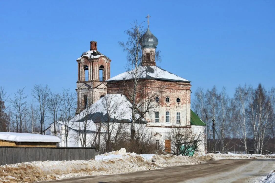 Савинский муниципальный район ивановская область. Храм с Вознесенье Савинский район Ивановской области. Вознесенье Савинский район Ивановская область. Село Вознесенье Савинский район. Храмы и церкви Савинского района Ивановской области.