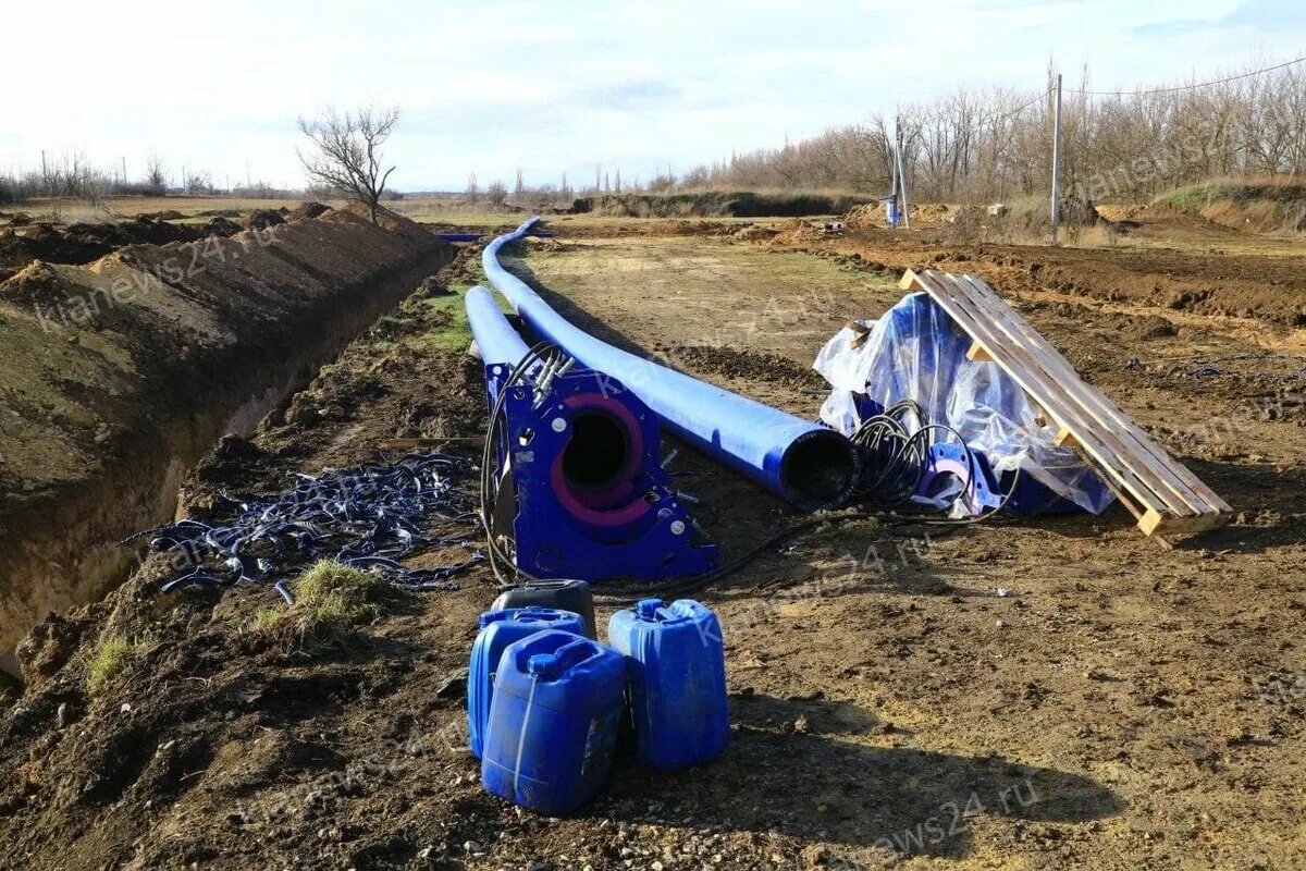 Скважины на воду в Крыму. Новые водоводы в Крыму. Крым славное водовод. Водовод Тарасовского района.