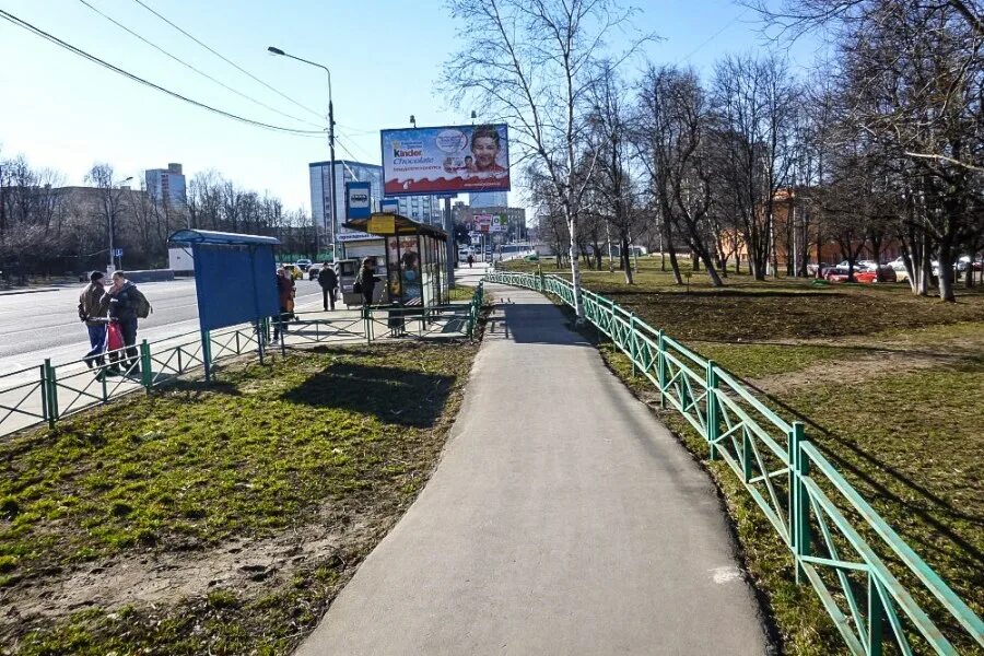 Магазин зюзино. Зюзинский парк. Бутовский лесопарк велодорожки. Парк в районе Зюзино. Велодорожка Беляево Чертаново.