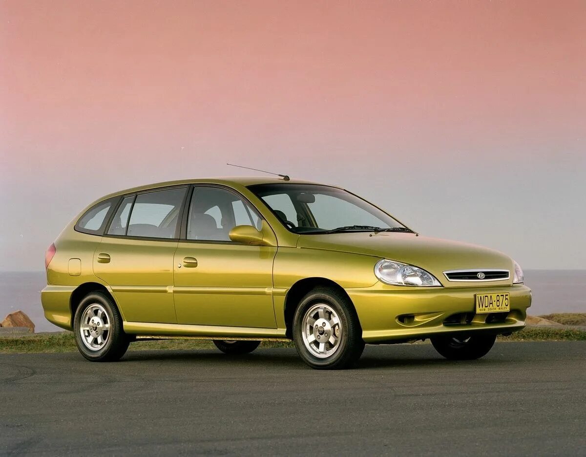 Киа рио 2000 года. Kia Rio 2004 универсал. Kia Rio 2000. Kia Rio 2000 универсал. Kia Rio 1 универсал.