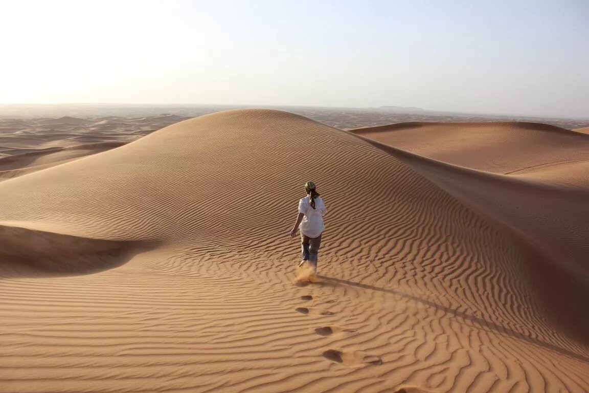 барханы оазис саудовская аравия. арабская пустыня дубай сафари. песчаные барханы дубай. рас аль хайма оаэ. барханы в абу даби.
