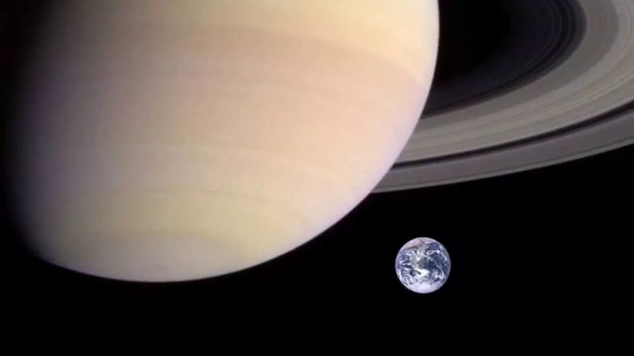 Сатурн Планета с земли. Сатурн по сравнению с землей. Фотография Сатурна с земли. Сатурн снимки из космоса настоящие. Сатурн земная группа
