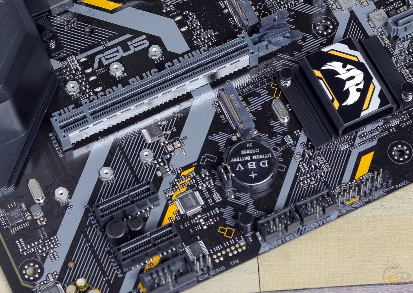 Pci e 3.0 x1. ASUS TUF b360. ASUS TUF b360m-Plus. ASUS TUF b360-Plus Gaming. Материнская плата асус b360.