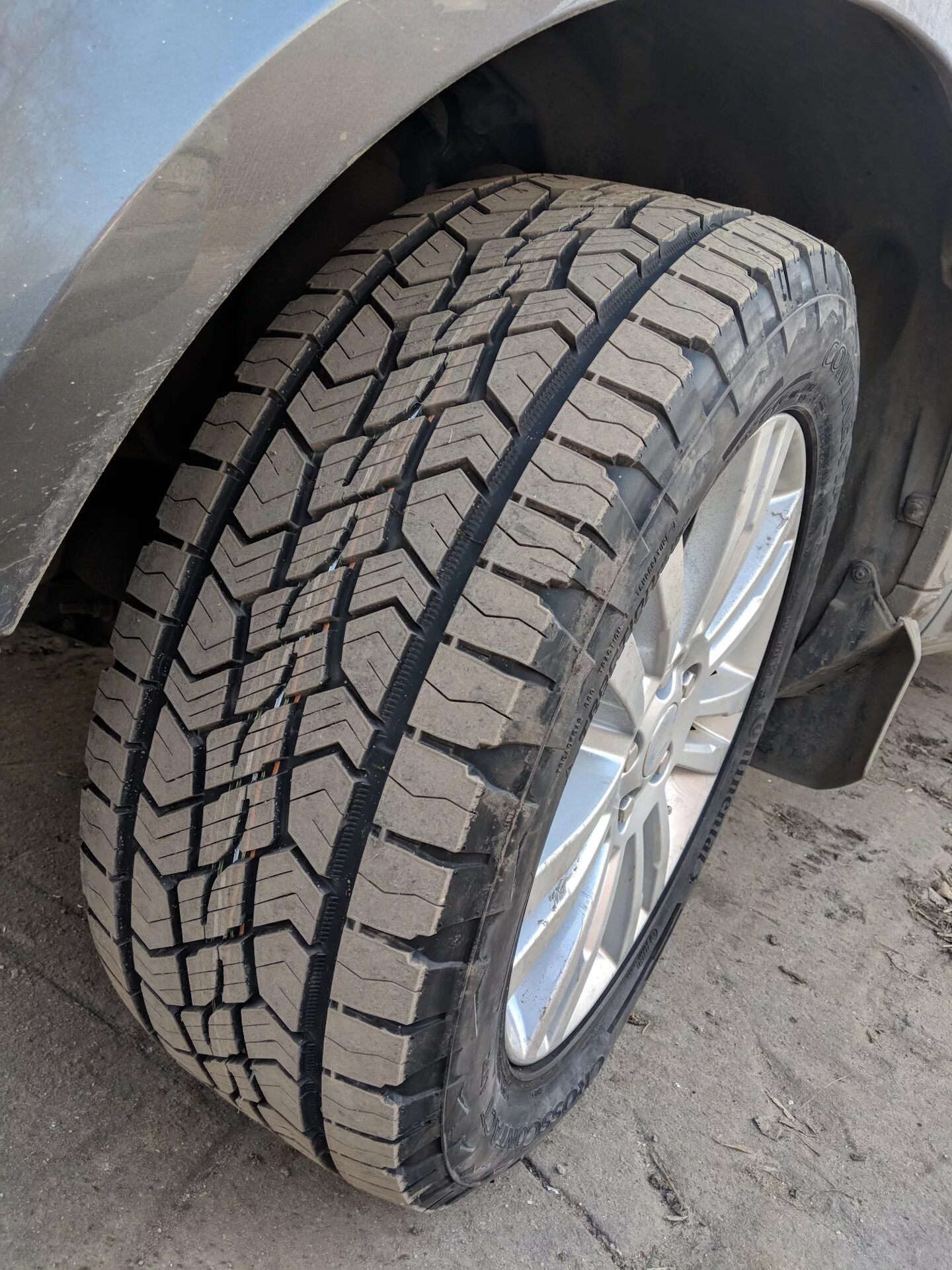 Continental CROSSCONTACT ATR 225/75 r16. Continental CROSSCONTACT ATR 235/70 r16. Continental CROSSCONTACT ATR 235/65 r17. Continental CONTICROSSCONTACT ATR 265/75 r16. Купить всесезонную резину 215 65