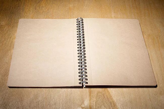 альбомный лист. альбомные листы для рисования. белый лист для рисования. пустой лист. карандаш и бумага.