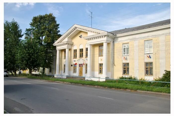 Ирбит организации. Советская 105 ирбит. ирбит 40 училище. ирбит, вокзальная улица, 21. ирбит ул. советская 58.