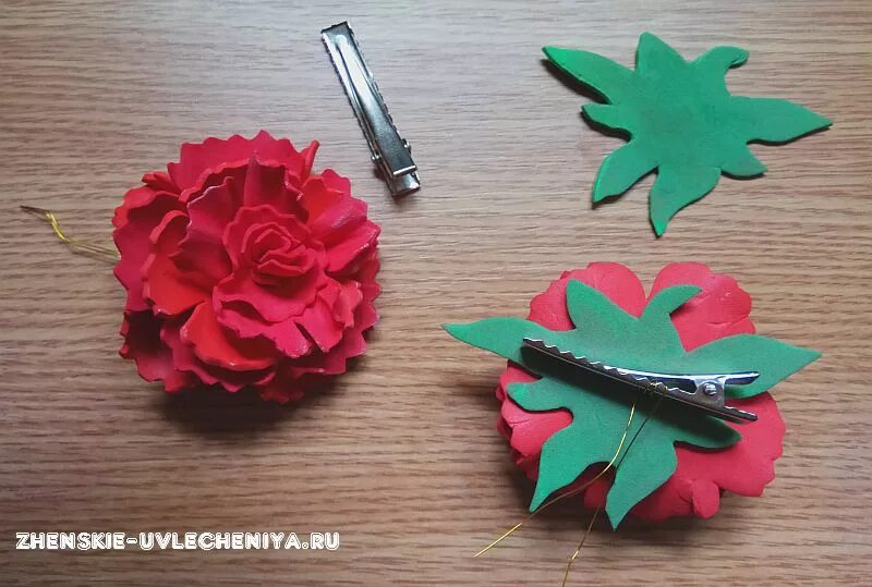 Брошь гвоздика из фоамирана. Георгиевская ленточка из фоамирана. Цветы из фоамирана гвоздики. Брошка гвоздика из фоамирана. Гвоздики из лент.