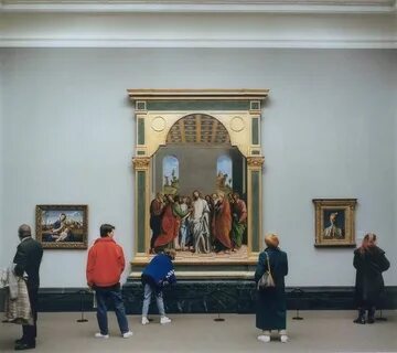 Галерея первых