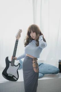 My sister the guitar