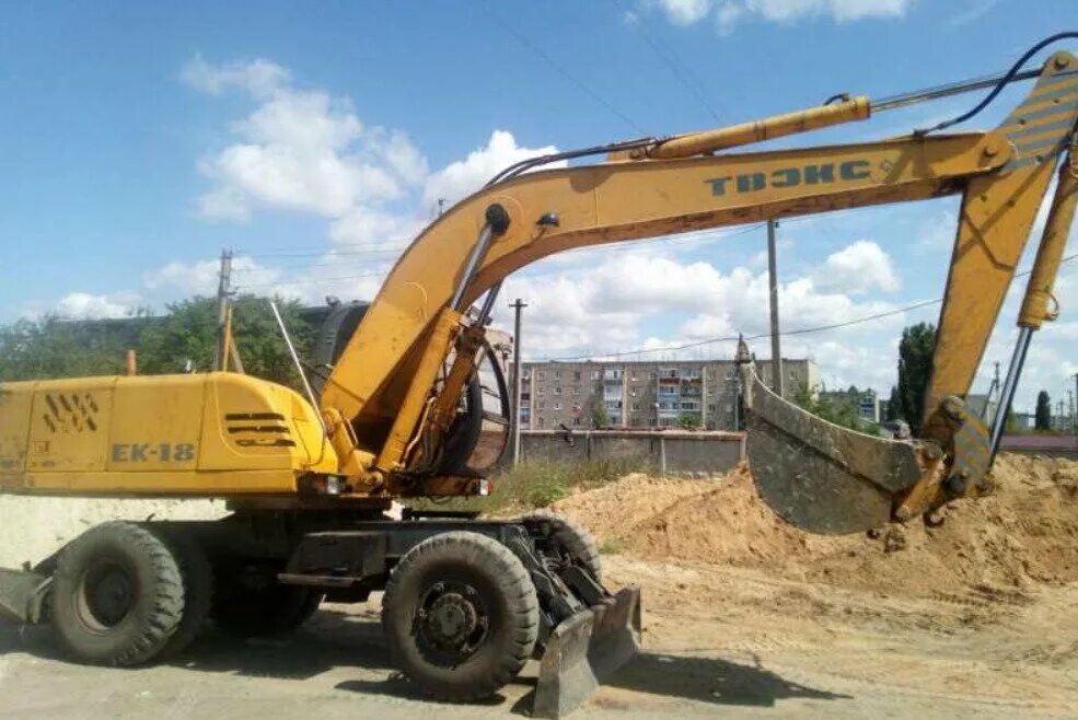 Экскаваторе 18. Terex ек 18-20. Ек-18 экскаватор дворник. Экскаватор полноповоротный ек 14. Твэкс ек-18-20.