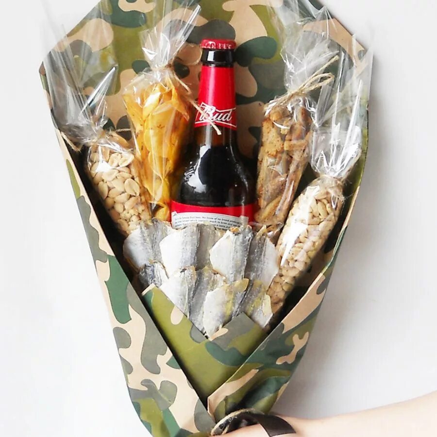 пивные букеты для мужчин. съедобные букеты для мужчин с пивом. мужской букет с пивом. съедобные букеты для мужчин. пивные букеты для мужчин на 23.