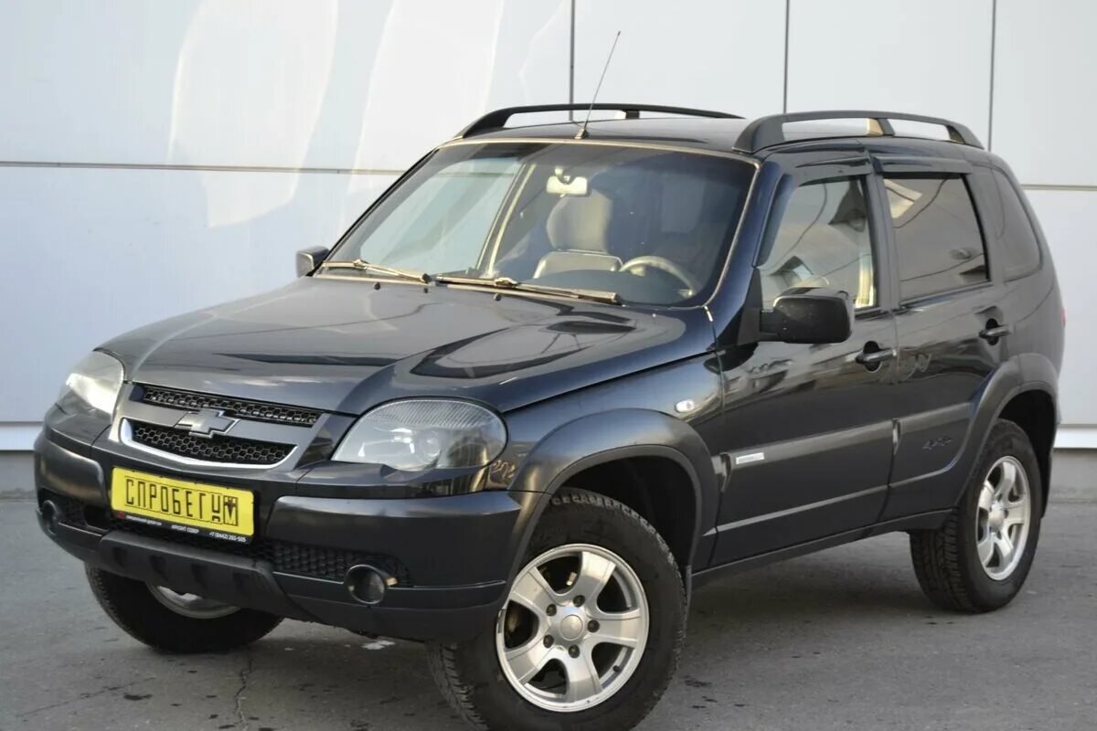 Нива шевроле с пробегом курск. Chevrolet niva chevrolet. нива chevrolet 2x2. шевроле нива т693ат. нива шевроле 126с.