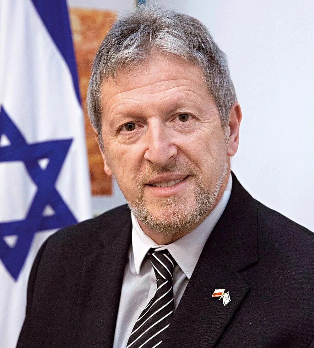 Посол Израиля Бен Цви.