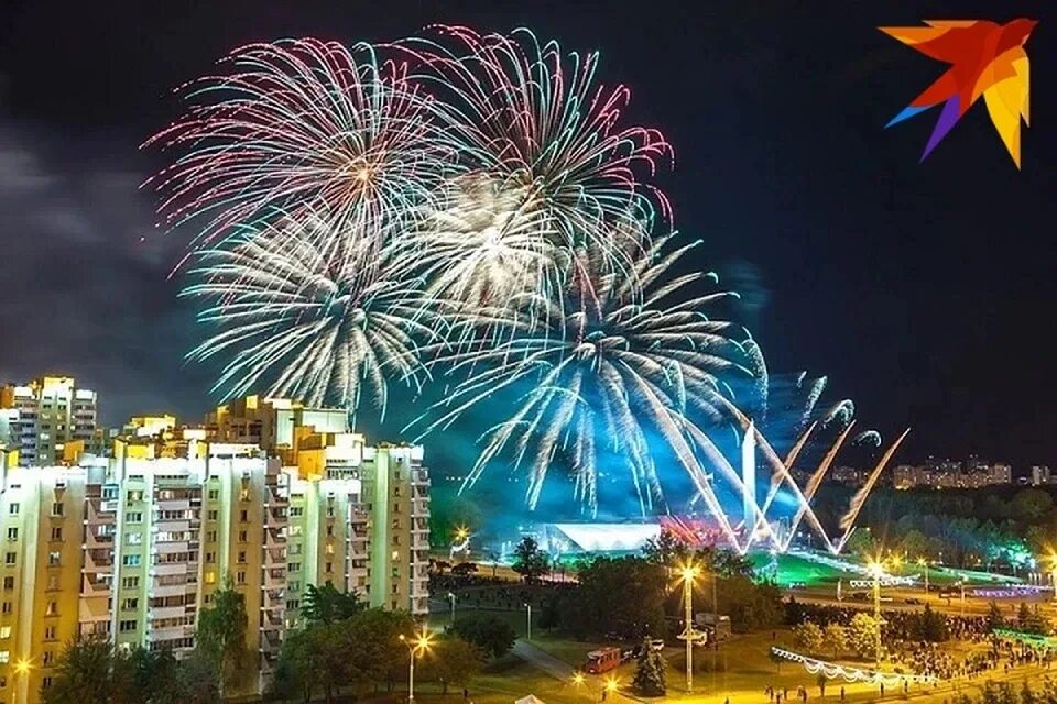 Минск салют 9 мая. День города минск кто выступает. День города минск кто выступает. Минск день города. 3 июля минск.