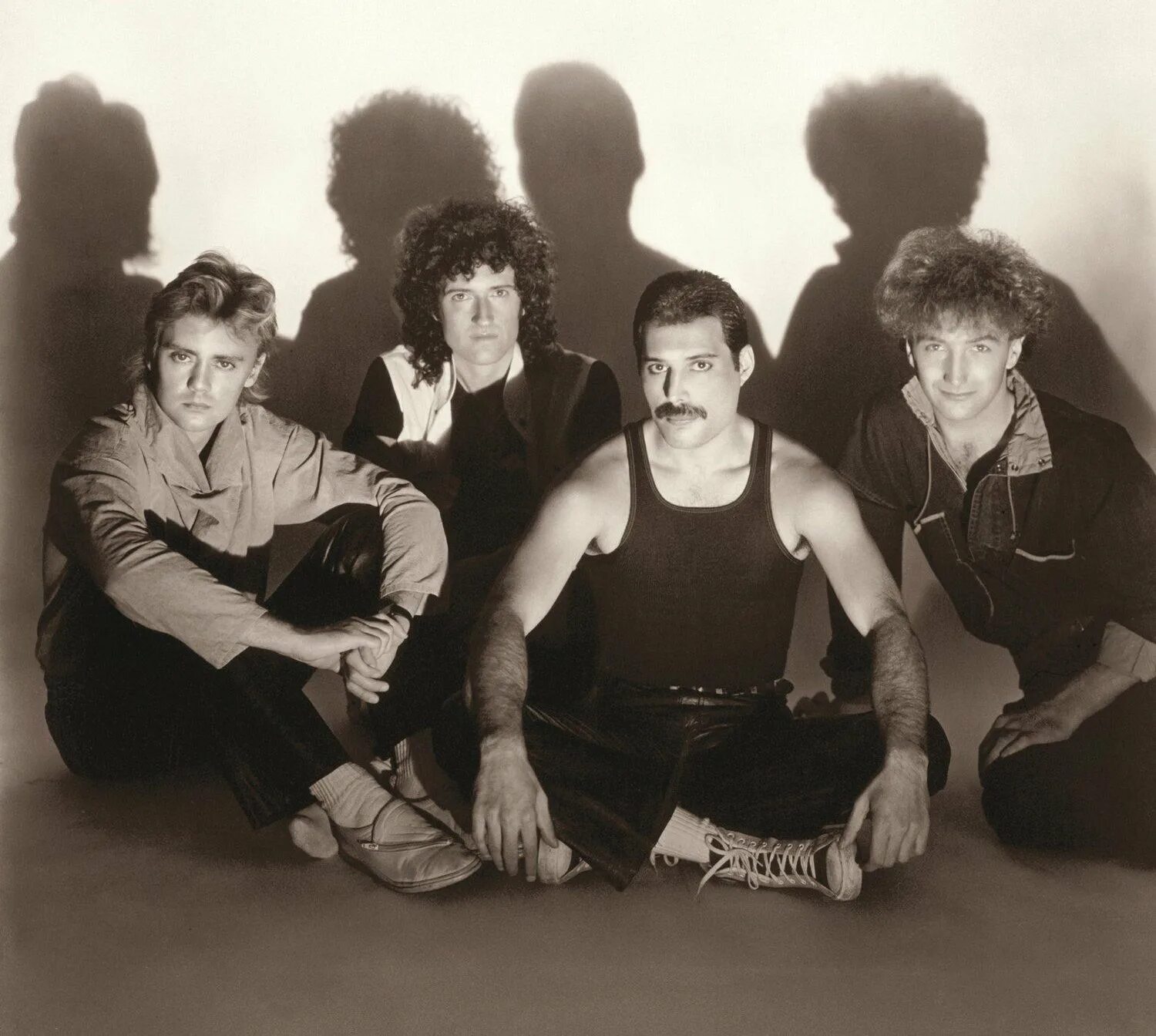 Квин работа. Queen 1984. группа квин. queen &quot;works&quot;. альбом queen группы queen.