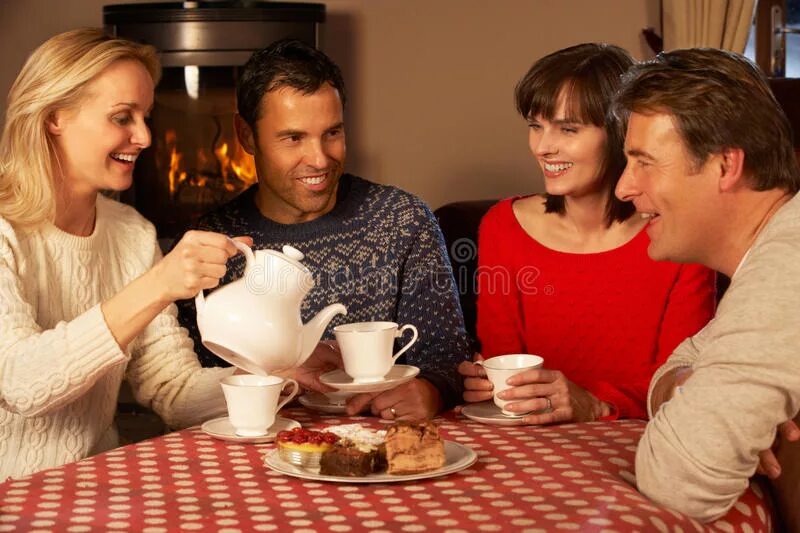 Чаепитие с друзьями. В гостях у приятеля. В гостях у приятеля. Гусь друг. Встреча друзей за чаем.