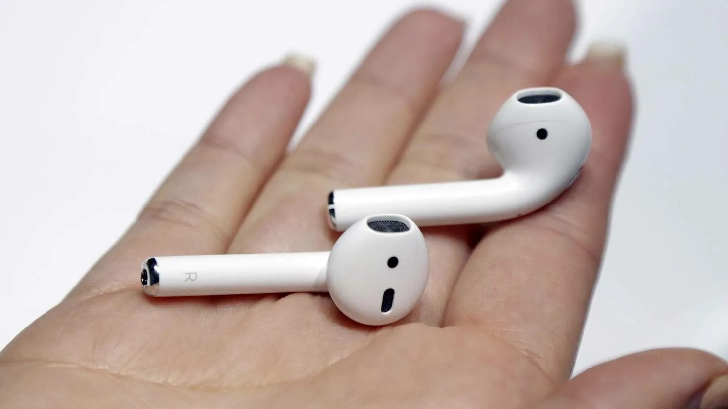 Как подключить наушник к кейсу airpods. Как подключить наушник к кейсу airpods