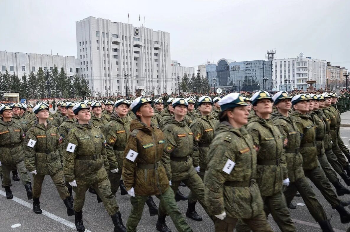 Парад в хабаровске. Парад Хабаровск 2022. Репетиция парада Победы в Хабаровске. Парад в Хабаровске 2023. Парад Хабаровск 2021.