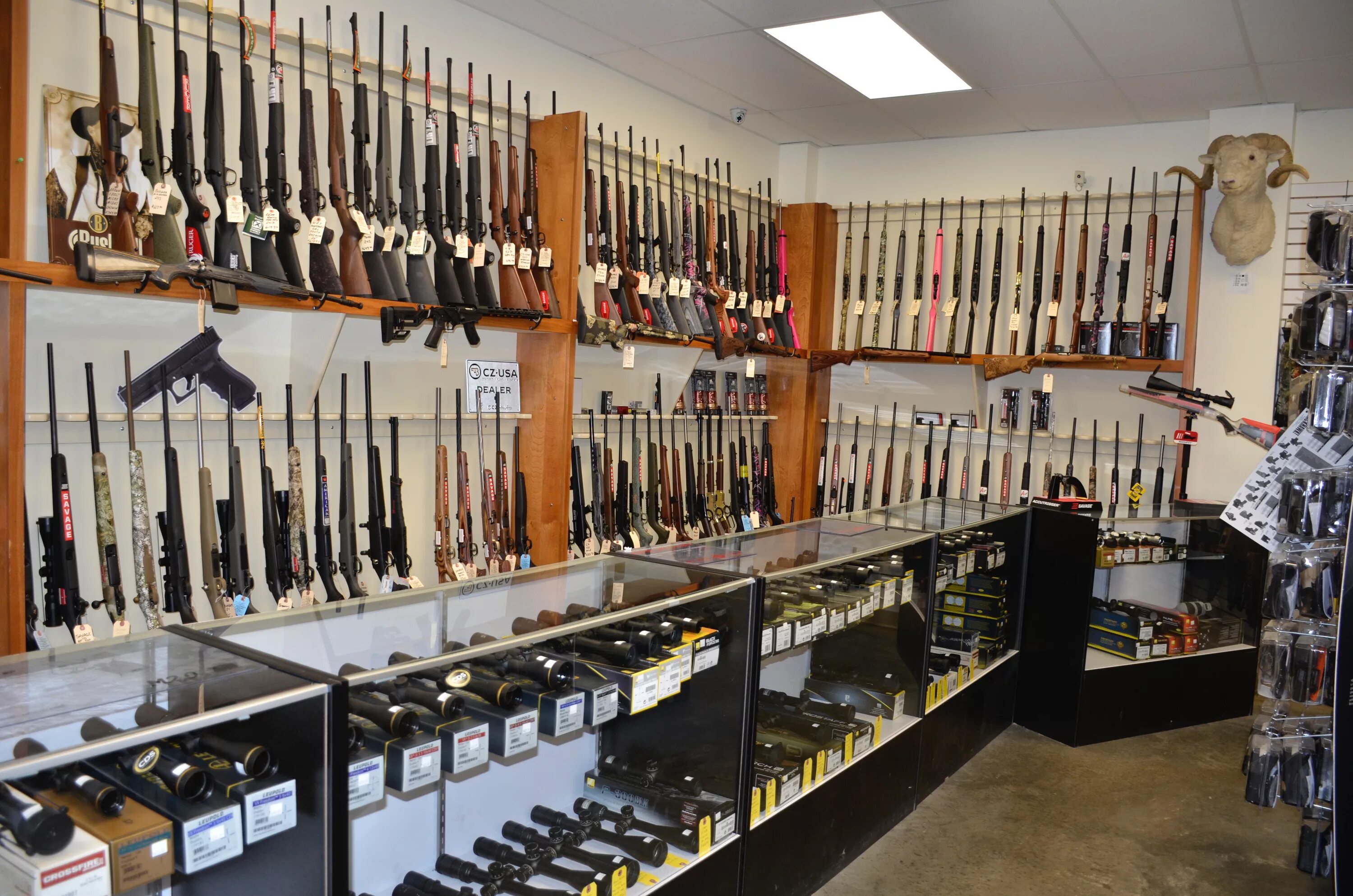 Магазин air gun. Gun Store. USA Gun shops. Weapon shop in USA. Gun shop Texas.
