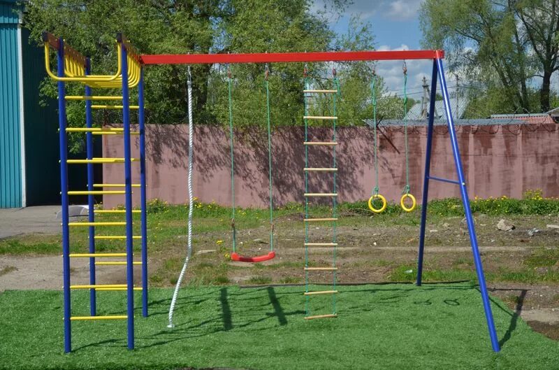 Металлическая площадка для дачи. Детские спортивные площадки. спортивная площадка для дачи. детские спортивные площадки для дачи. спортплощадка для ребенка на даче.