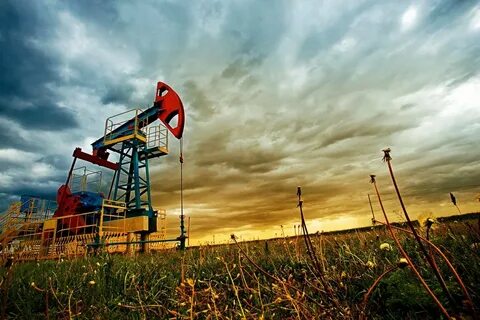нефтяной
