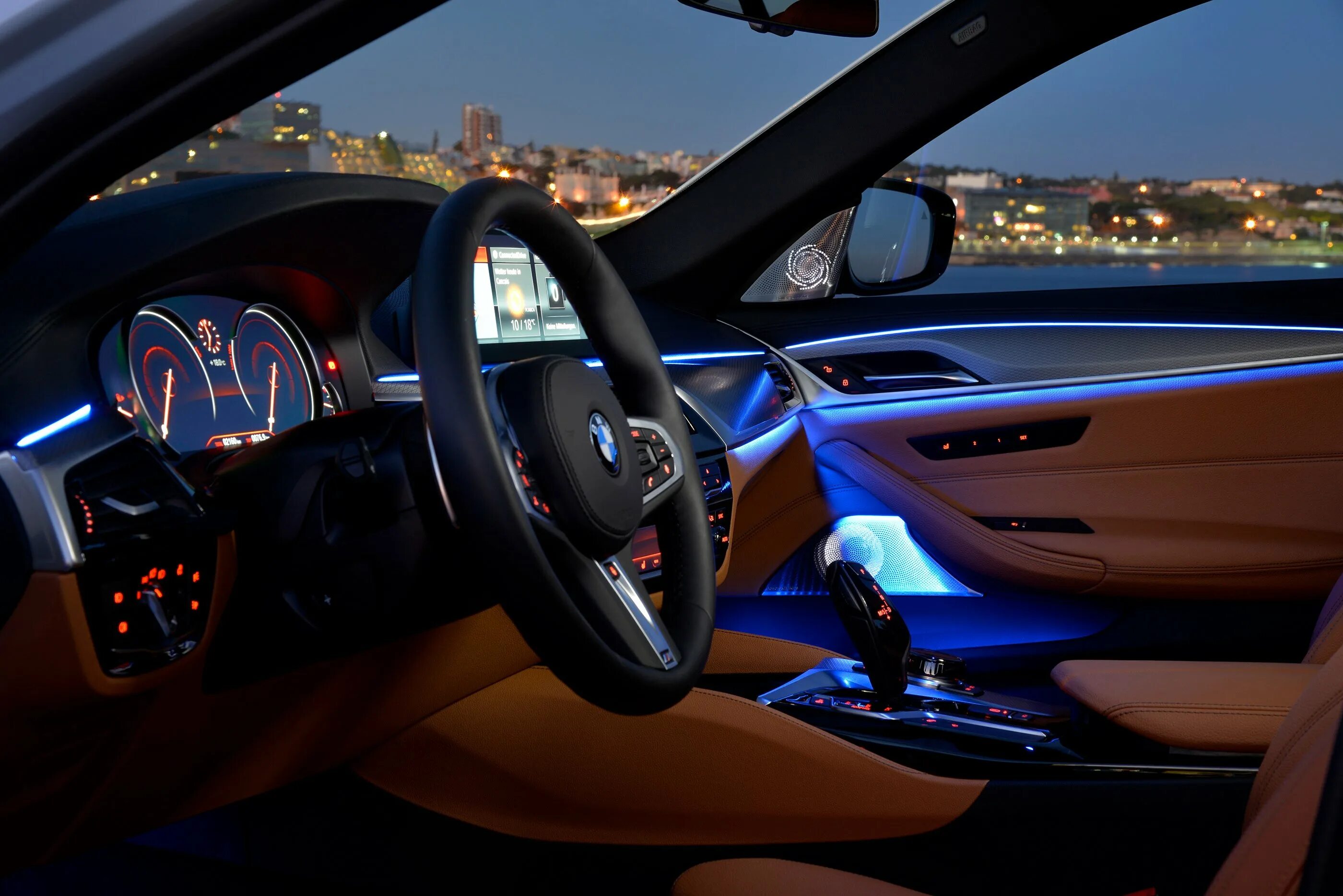 Ambient Light BMW g30. BMW g30 ночной салон. Подсветка салона БМВ g30. БМВ 520 g30 подсветка салона. Bmw x5 подсветка