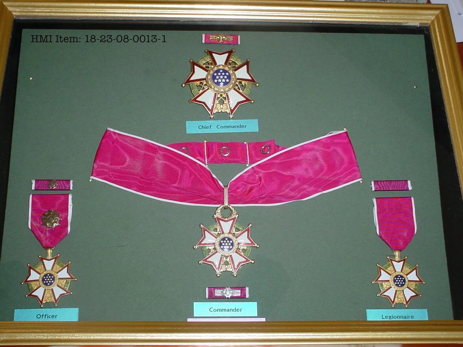 Item 13. Legion of Merit. Legion of honour пион. Order of Legion of honour. Order of the Legion of honour Star.