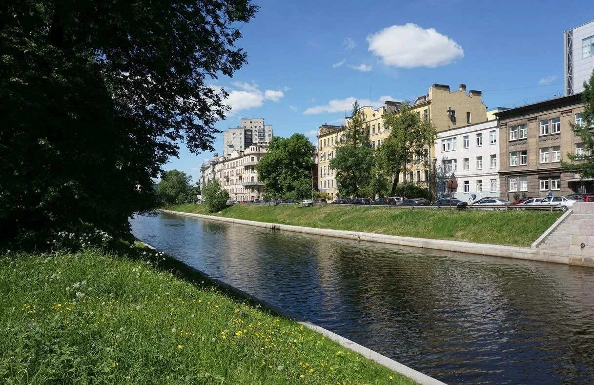 Кокушкин мост в санкт-петербурге. Красного текстильщика 9-11 спб. Ул красного текстильщика 9-11. Санкт-петербург улицы города. Akyan отель санкт-петербург.