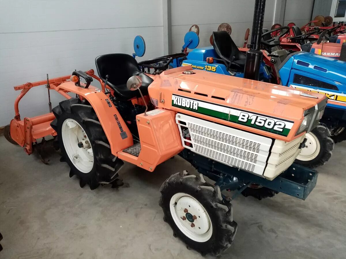 Минитрактор японский кубота б 10. Минитрактор япония б у. Японский минитрактор. Трактор 25. Янмар минитрактор.