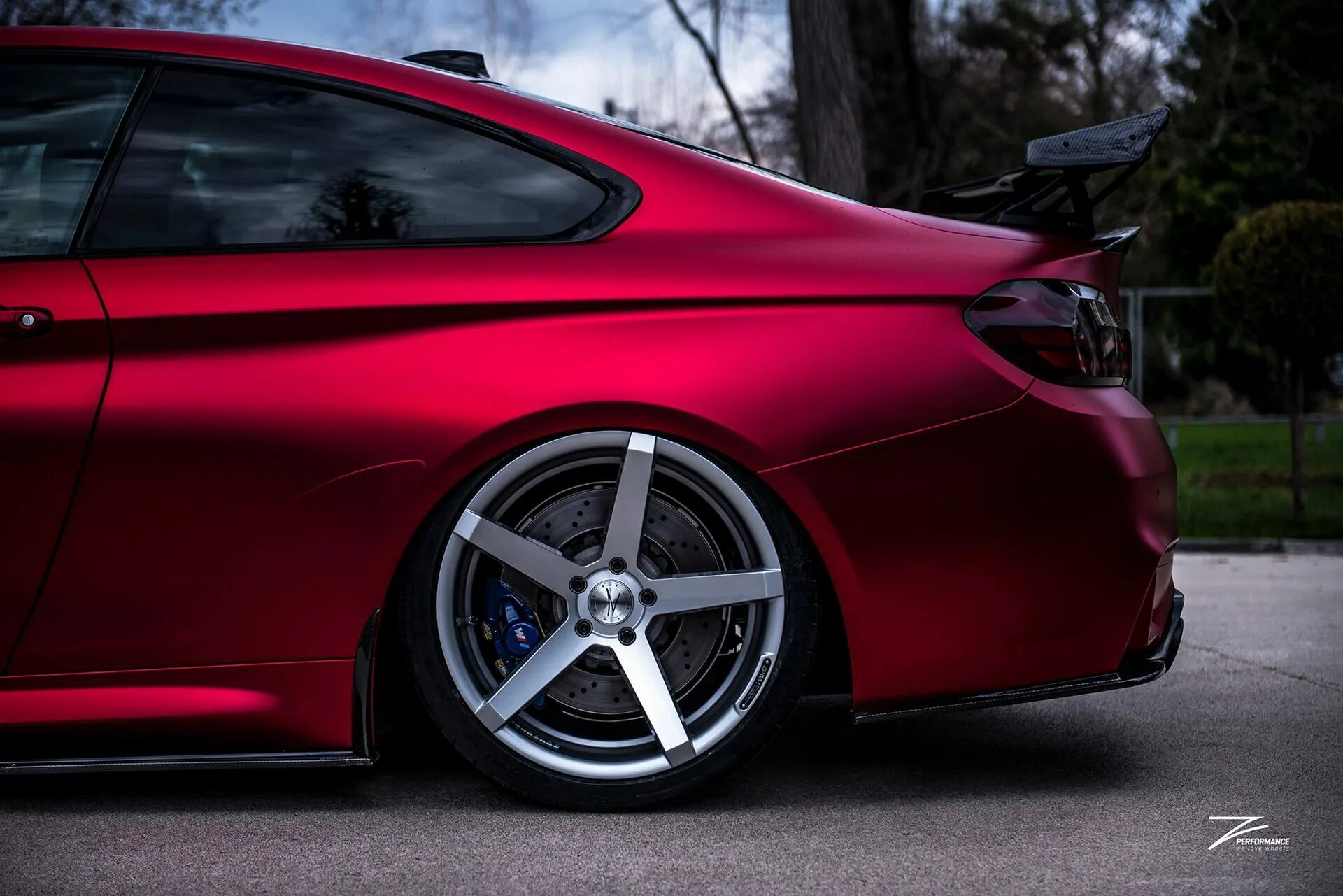 Z performance. BMW m4 z Performance. BMW m4 z Performance Wheels. Z Performance Wheels BMW. Z Performance диски BMW m4.