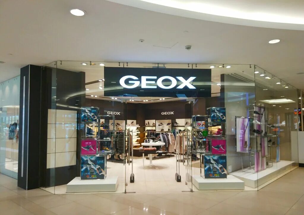 Geox в Афимолле. Геокс магазины. Geox магазины в Москве. Магазин обуви Geox. Сайт геокс интернет магазин