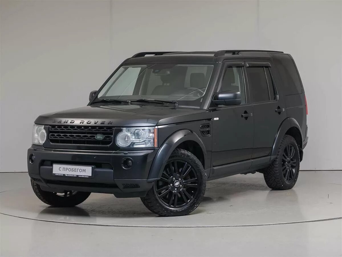 Авито купить ленд ровер дискавери. Land Rover Discovery 3 Black. Ленд Ровер Дискавери 4 черный. Land Rover Discovery 3 Black Edition. Ленд Ровер Дискавери 4 Блэк эдишн.