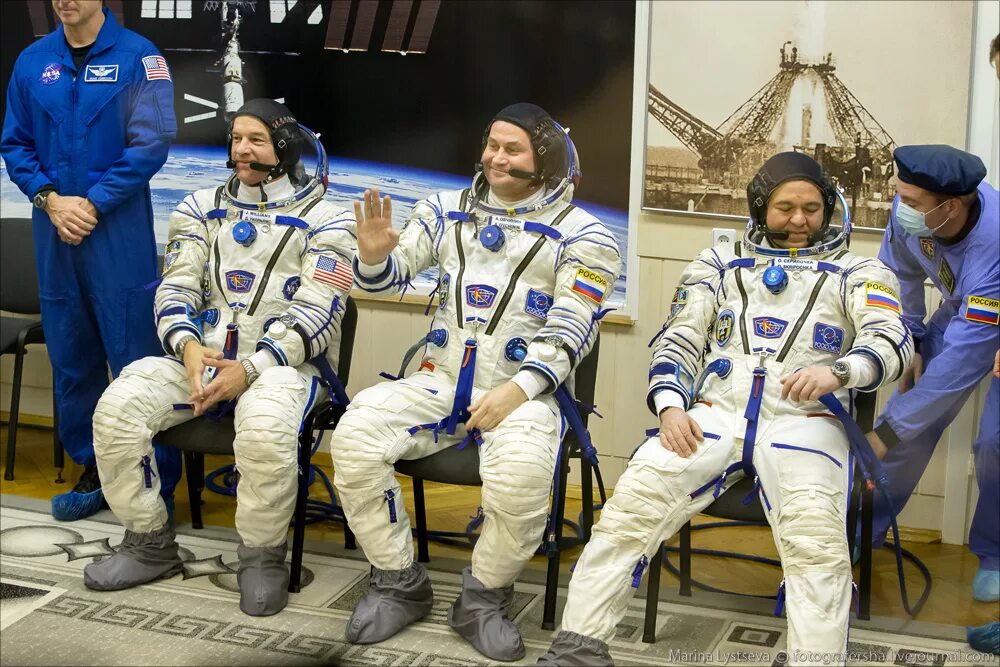 скафандр астронавта аполлона. скафандр артемида. скафандр космонавта. нил армстронг джемини. скафандр космонавта наса.