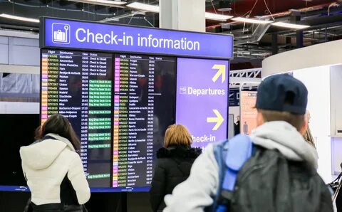 LG checks-in at Luton Airport for first class digital signage upgrade.